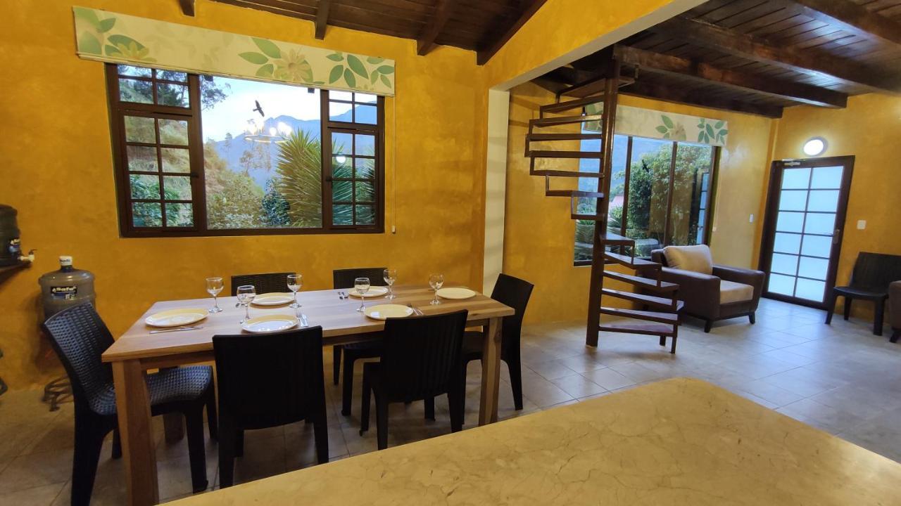"Casa Verde" En Banos De Agua Santa Con Vista Al Volcan Tungurahua Екстер'єр фото