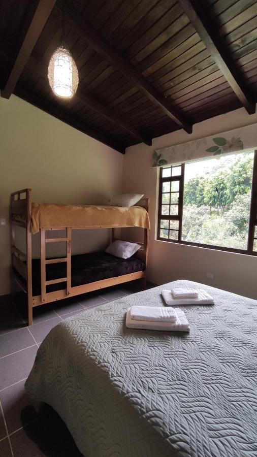 "Casa Verde" En Banos De Agua Santa Con Vista Al Volcan Tungurahua Екстер'єр фото